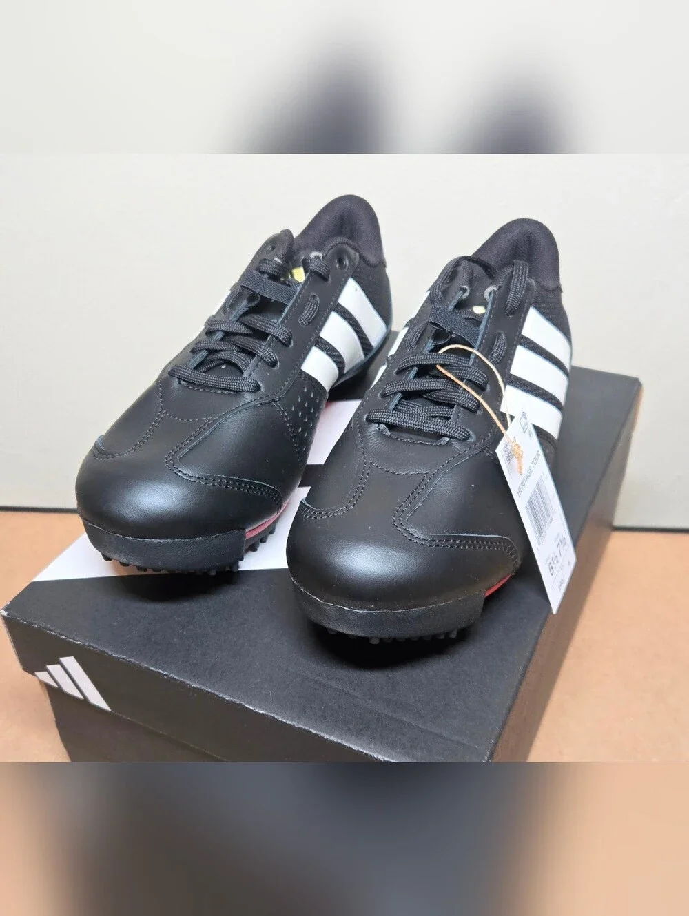 NEW Women's 7.5 cycling shoes - Adidas Heritage Tour Bike Shoes - Clipless Black